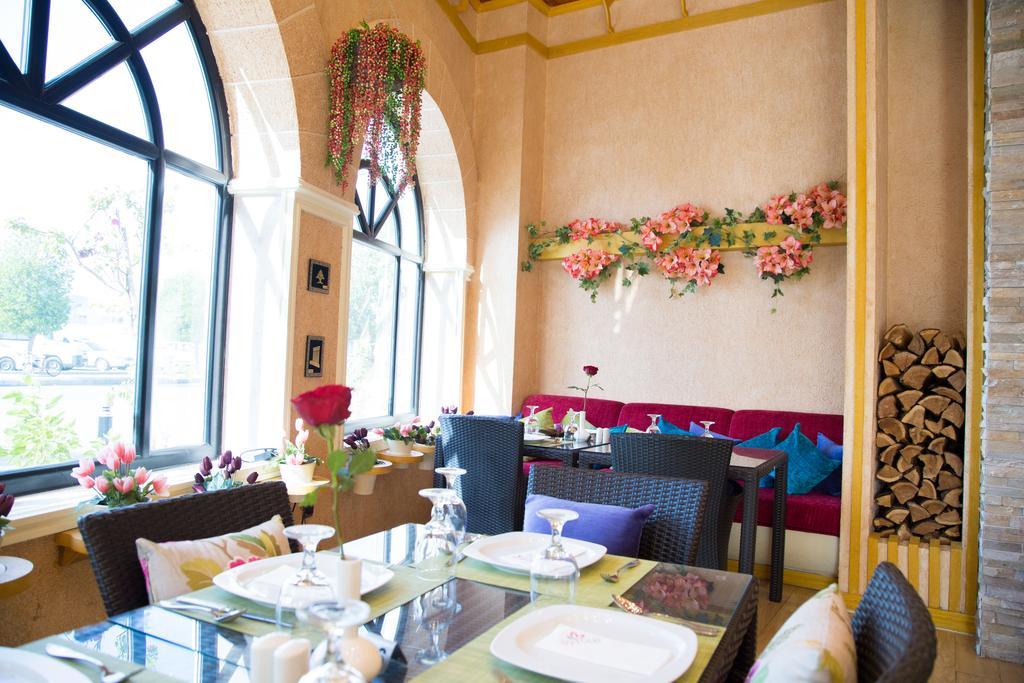 Al Gosaibi Hotel - Villa Al Khobar Luaran gambar